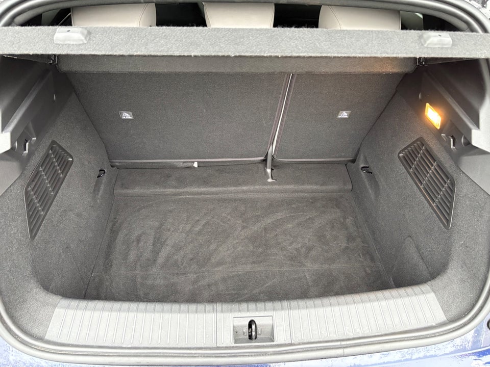 Renault Megane E-Tech 60 Iconic 5d