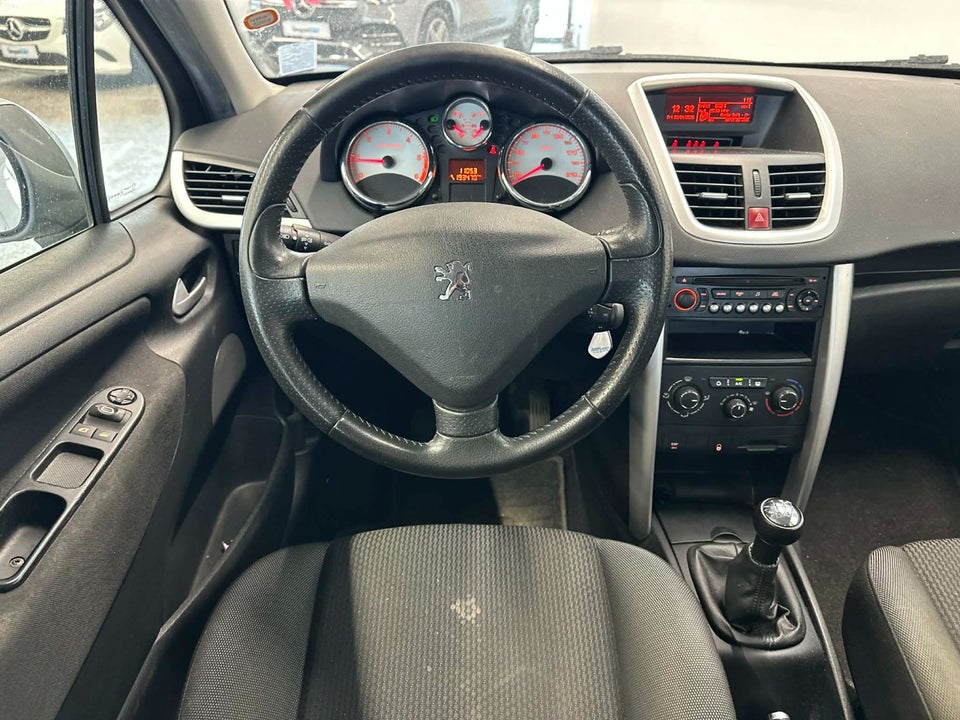 Peugeot 207 1,4 HDi 70 Active 5d
