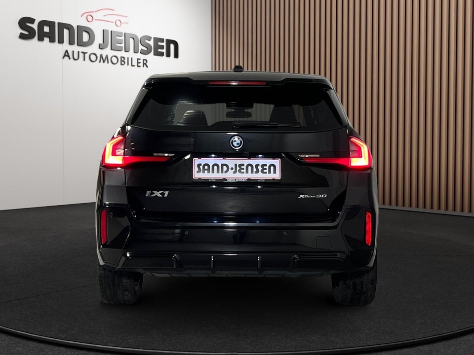 BMW iX1 xDrive30 M-Sport 5d