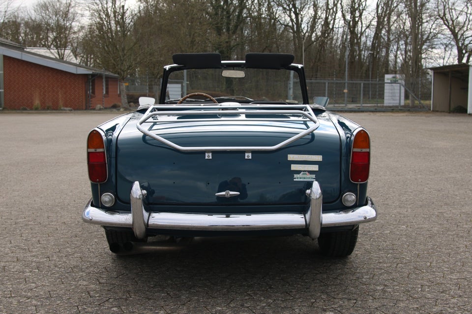 Triumph TR250 2,5  2d