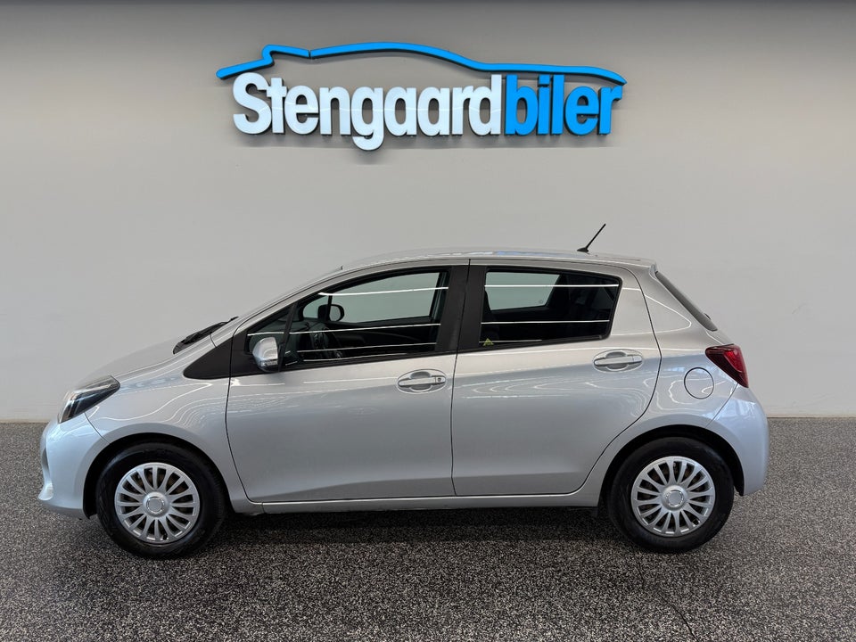 Toyota Yaris 1,0 VVT-i T1 5d