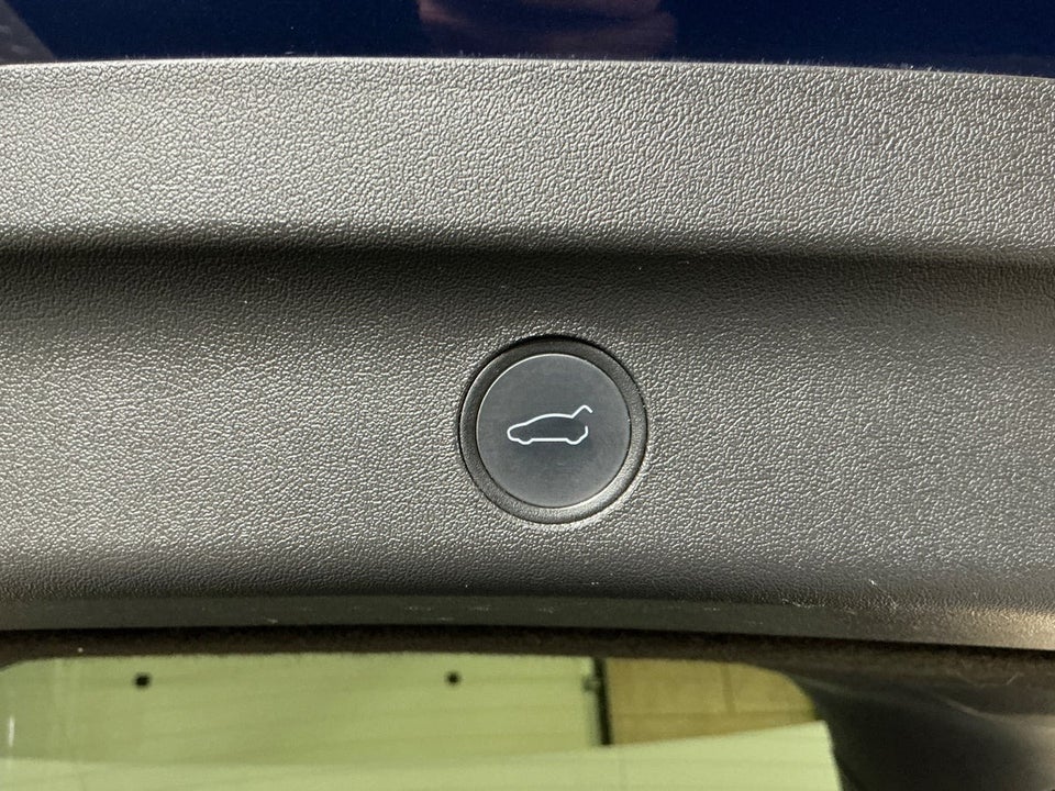 Tesla Model Y Long Range AWD 5d