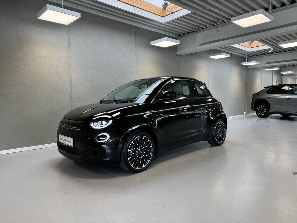 Fiat 500e 42 la Prima by Bocelli 3d