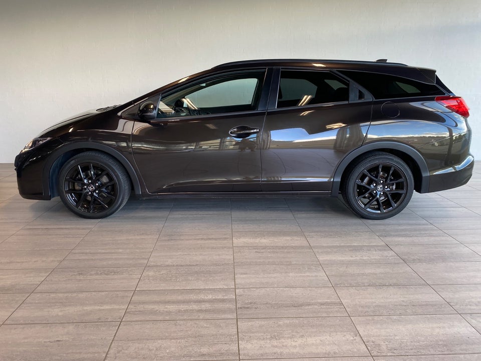 Honda Civic 1,8 i-VTEC Style Tourer 5d