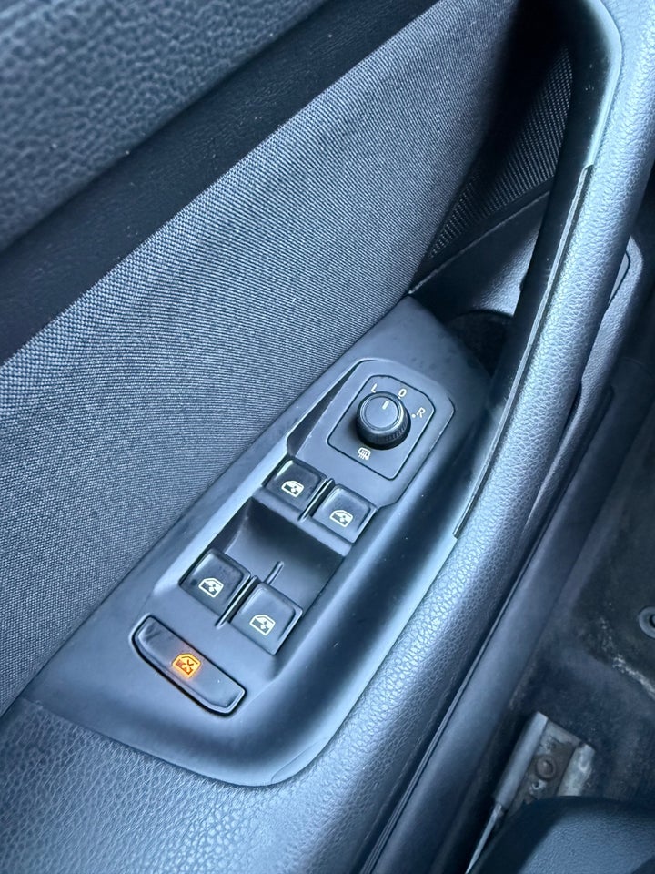VW Passat 1,6 TDi 120 Comfortline Variant DSG 5d