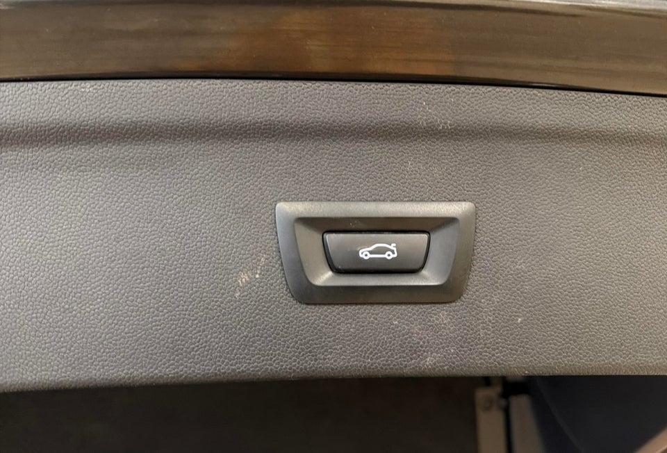 BMW iX xDrive40 M-Sport 5d