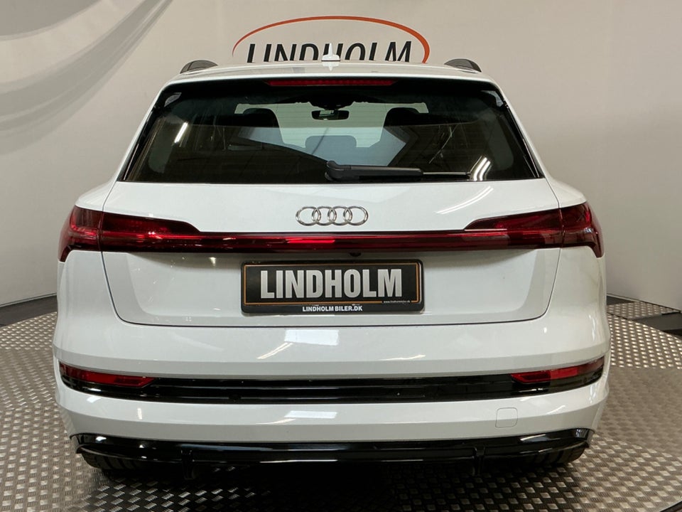 Audi e-tron 55 S-line quattro 5d