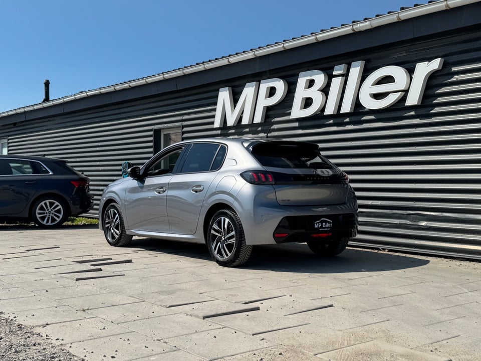 Peugeot 208 1,2 PureTech 100 Allure Sky 5d