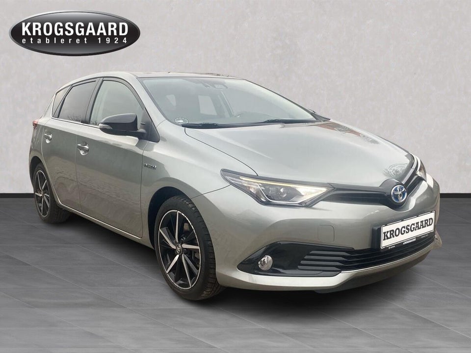 Toyota Auris 1,8 Hybrid Prestige CVT 5d