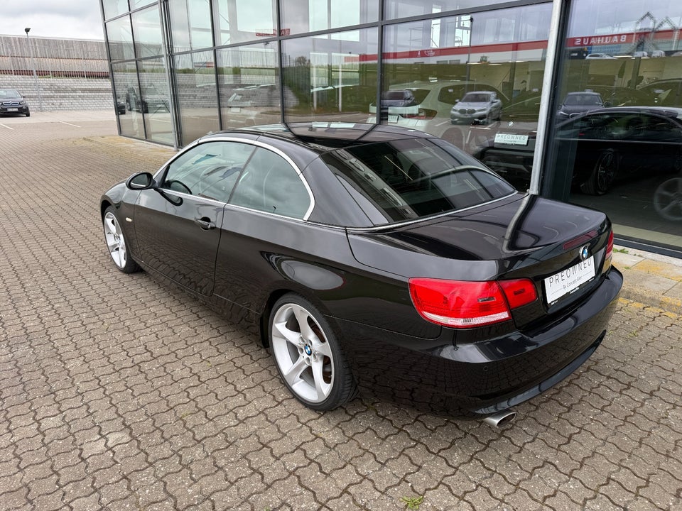 BMW 320i 2,0 Cabriolet 2d