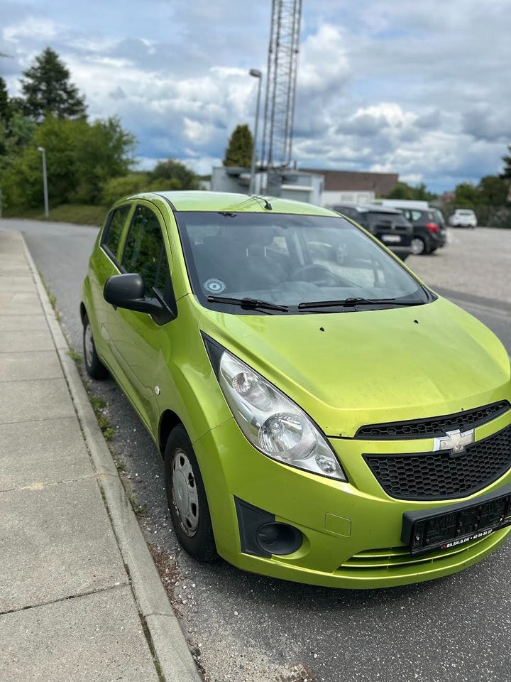 Chevrolet Spark 1,0 LS 5d