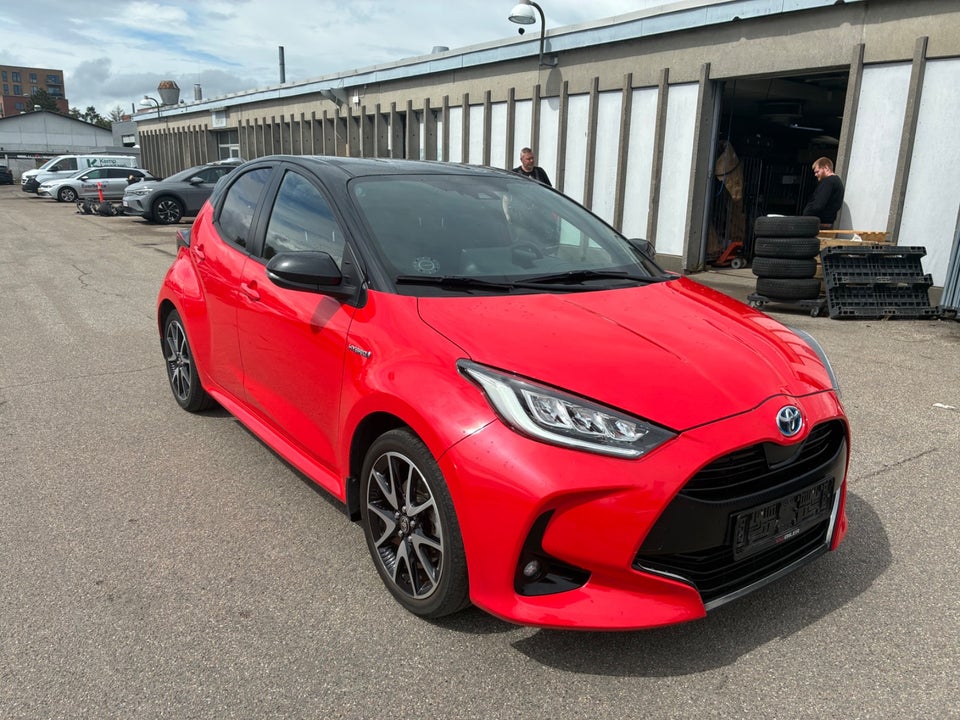 Toyota Yaris 1,5 Hybrid H3 Premier Edition e-CVT 5d
