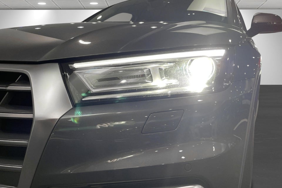 Audi Q5 2,0 TFSi 252 quattro S-tr. 5d