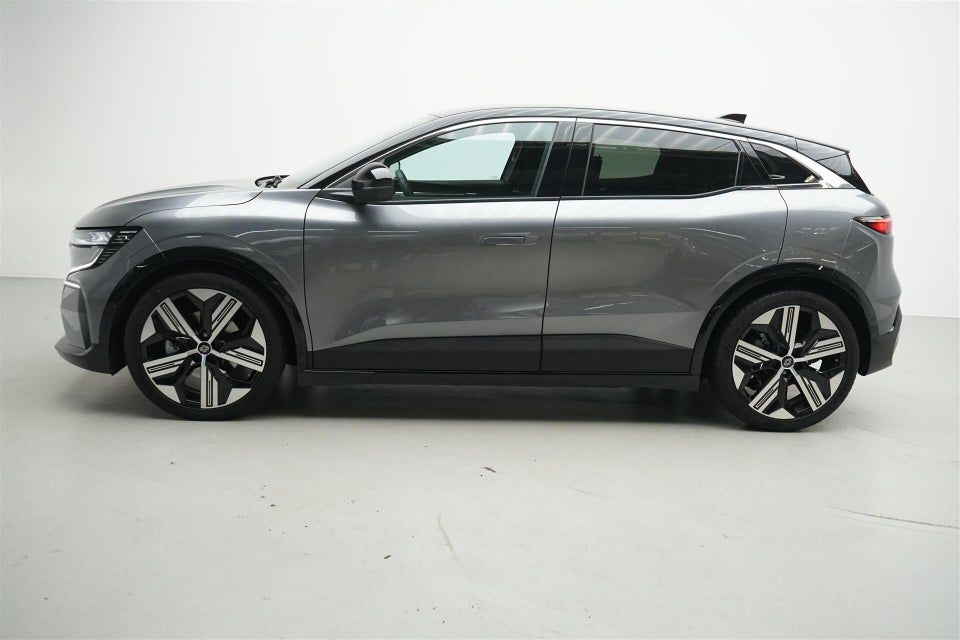 Renault Megane E-Tech 60 Iconic 5d