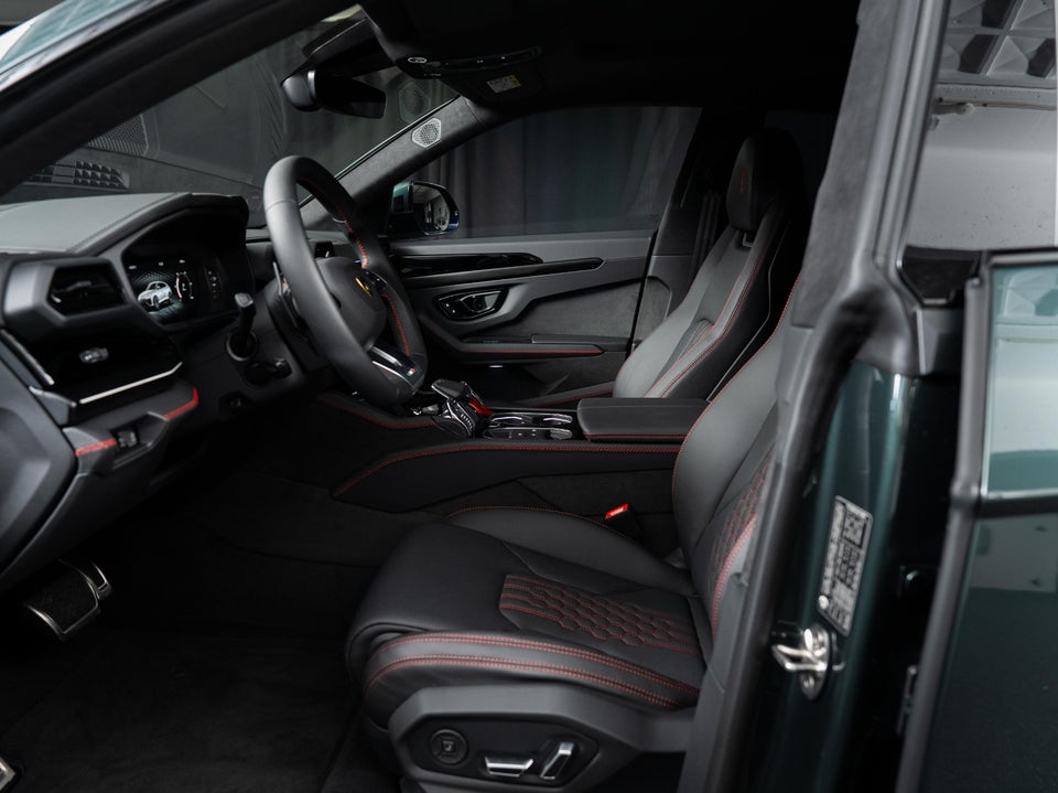 Lamborghini Urus 4,0 SE 5d