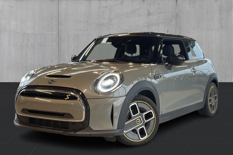 MINI Cooper SE Classic Trim 3d