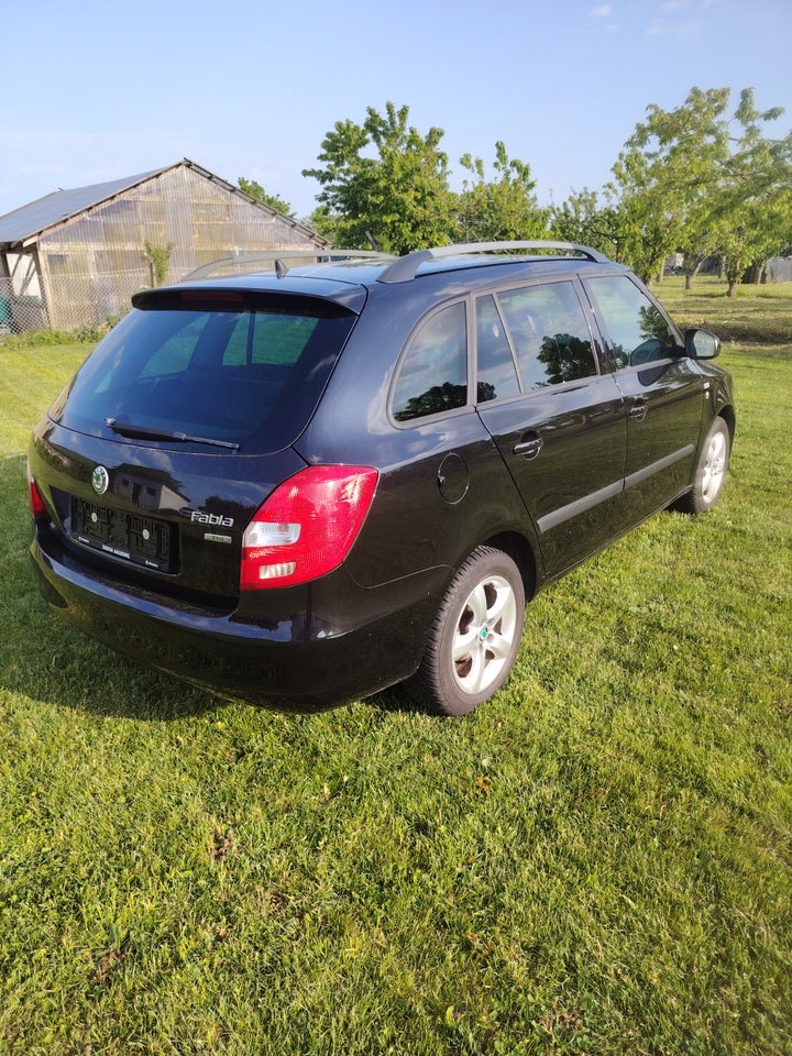 Skoda Fabia 1,2 TSi 86 Ambiente Combi 5d