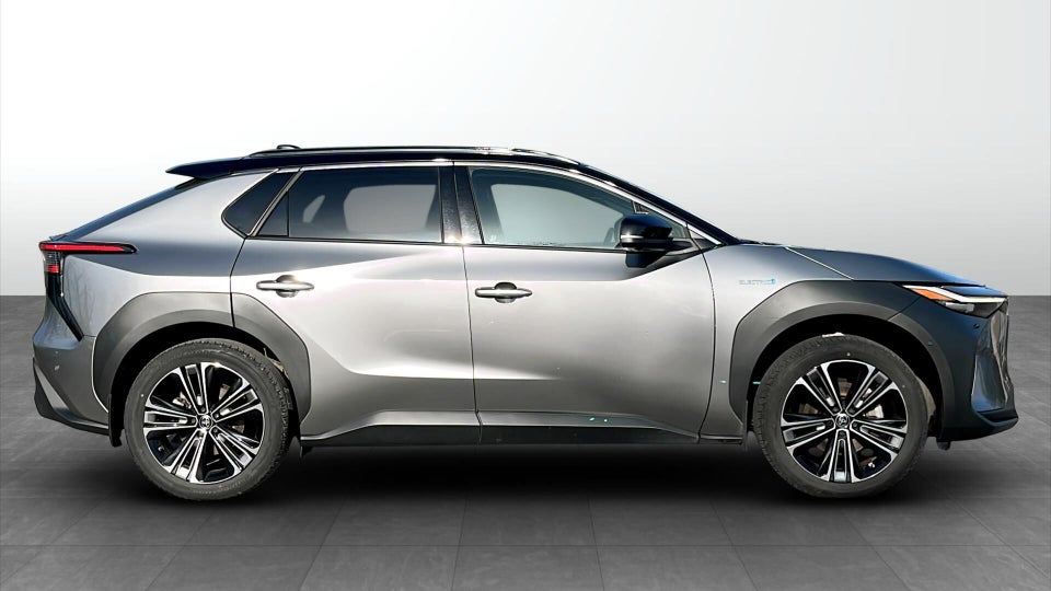 Toyota bZ4X Executive 5d