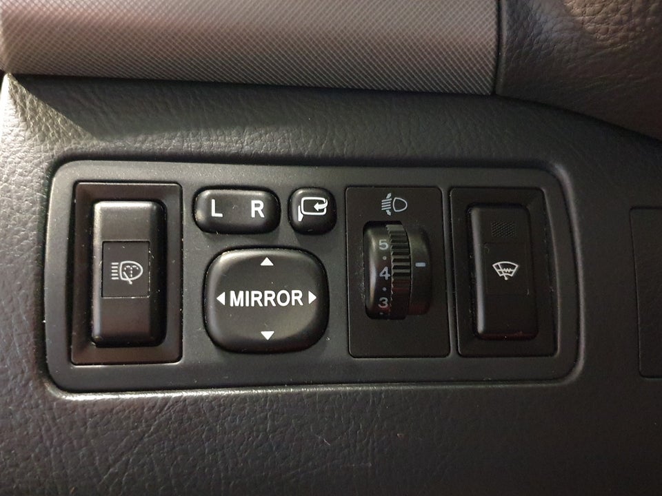 Toyota Avensis 1,8 VVT-i Sol aut. 4d