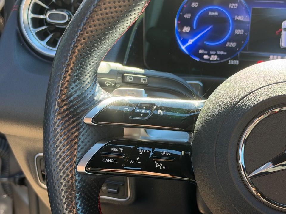 Mercedes EQB250+ AMG Line 5d