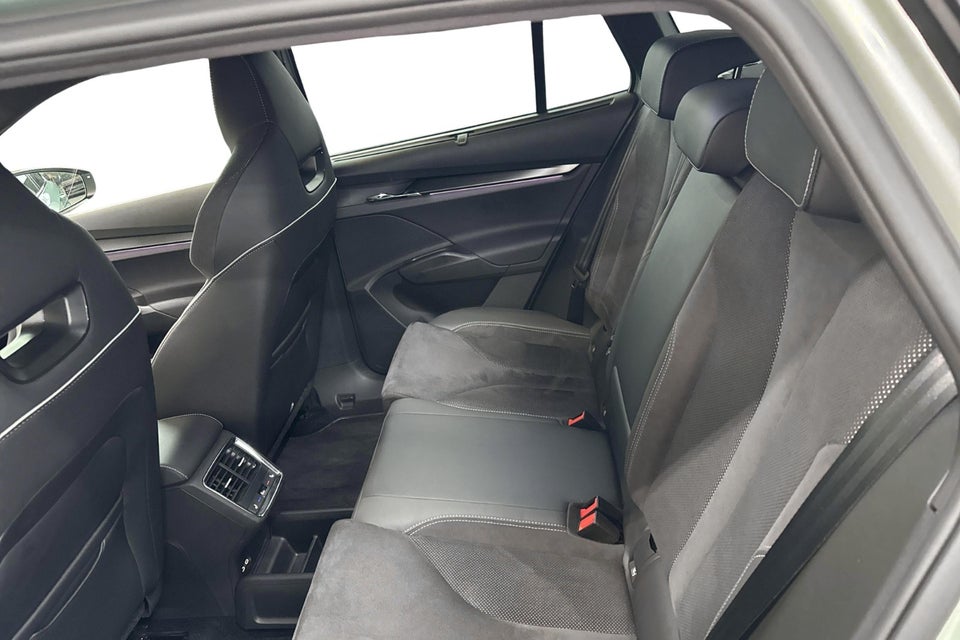 Skoda Enyaq 80x iV Sportline 5d