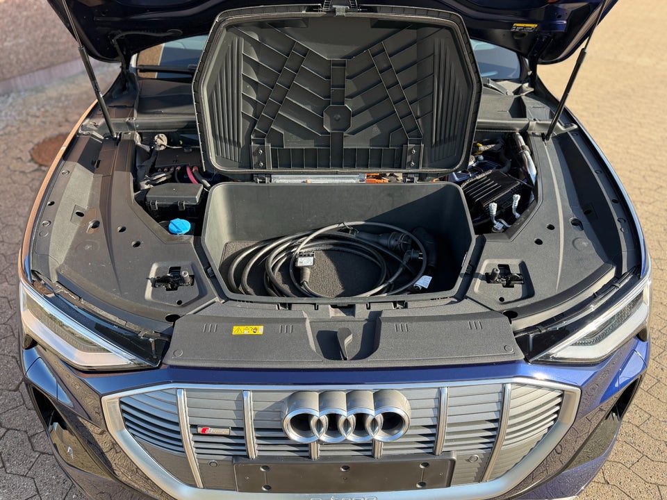 Audi e-tron 55 S-line quattro 5d