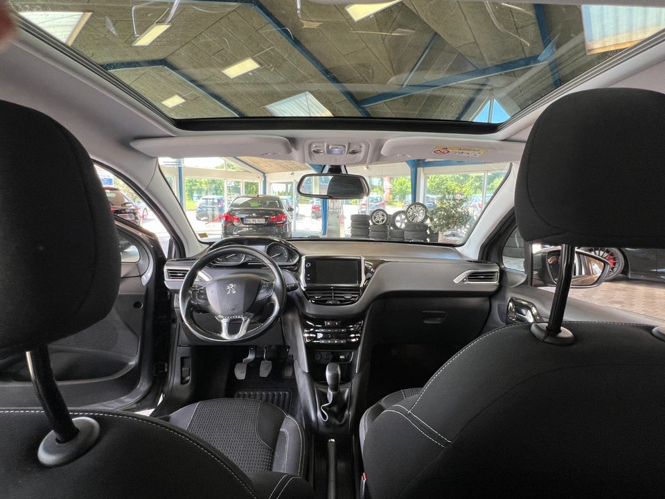 Peugeot 208 1,5 BlueHDi 100 Infinity Sky 5d