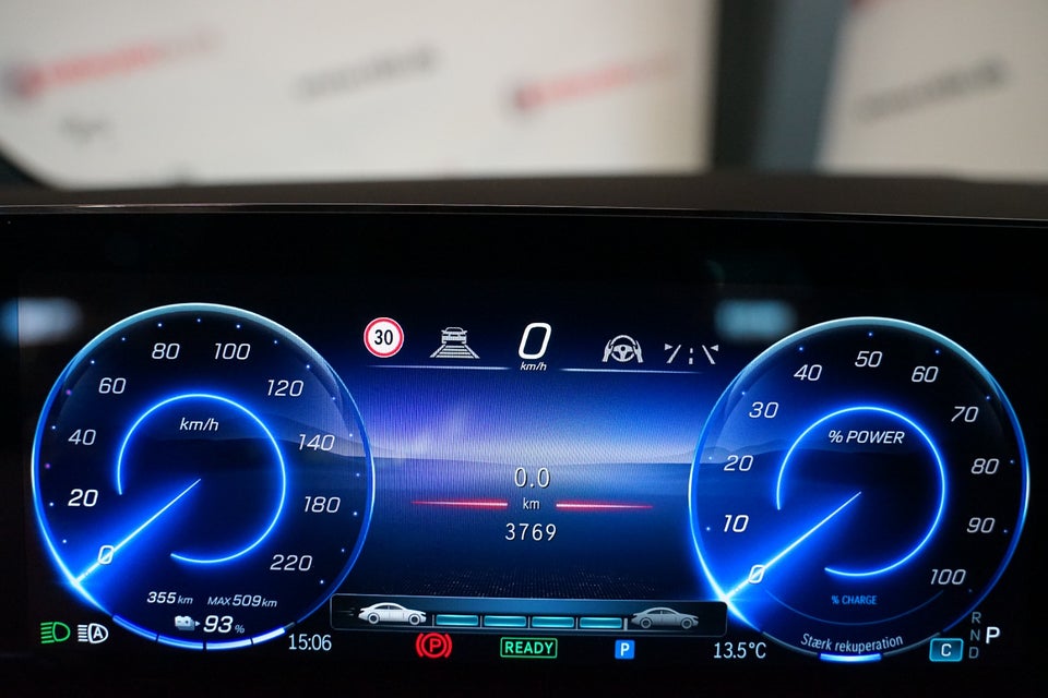 Mercedes EQA250+ Progressive 5d