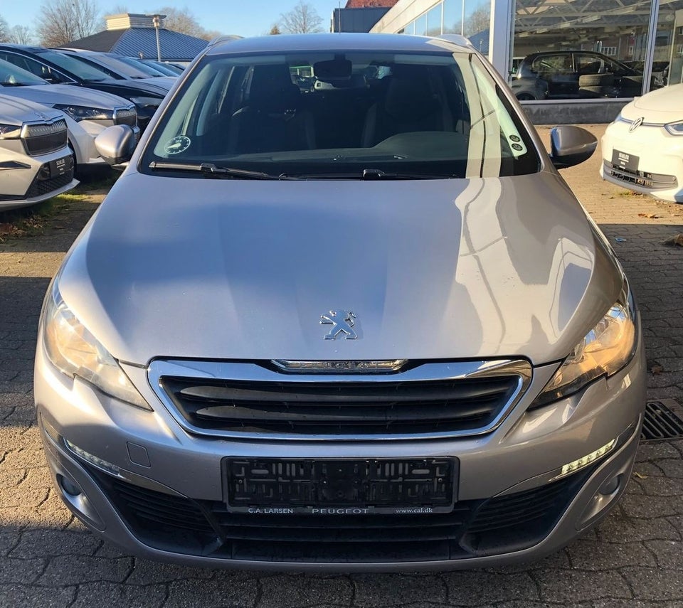 Peugeot 308 1,6 BlueHDi 120 Style SW 5d