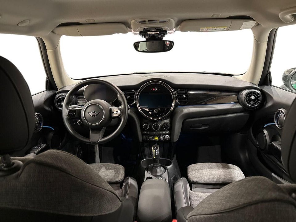 MINI Cooper SE Classic Trim 3d