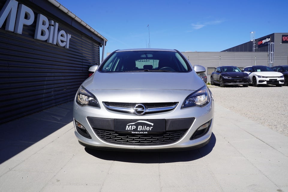 Opel Astra 1,4 100 Enjoy 5d