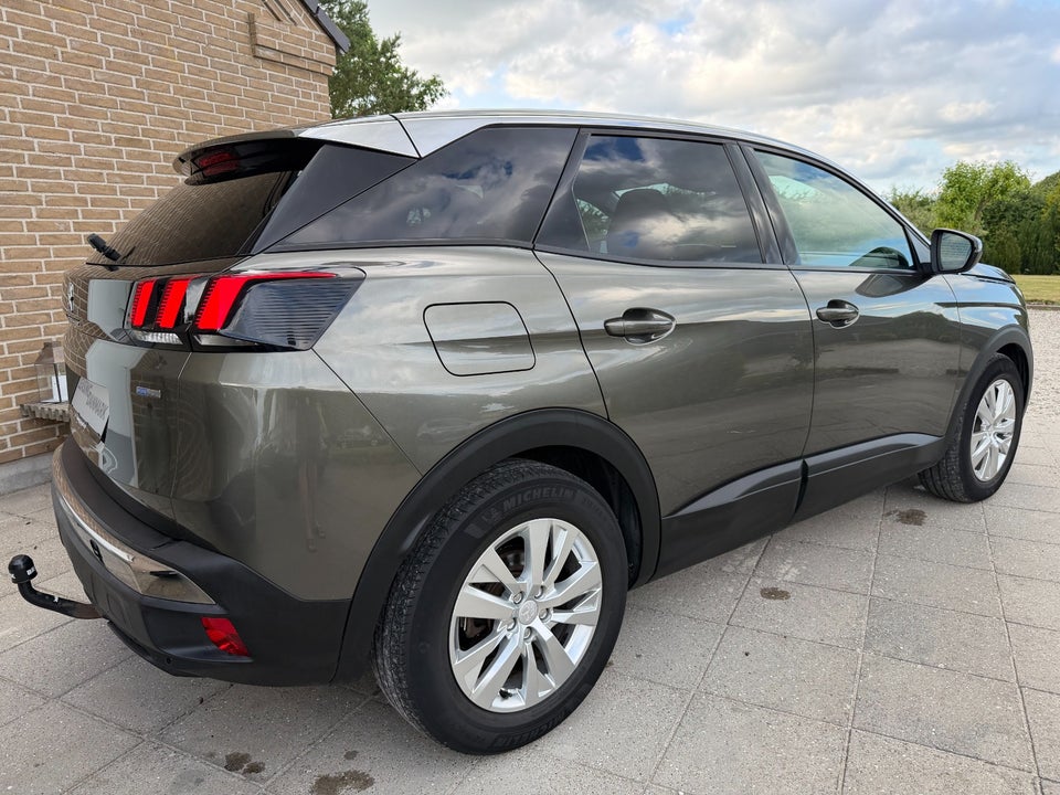Peugeot 3008 1,2 e-THP 130 Allure EAT6 5d