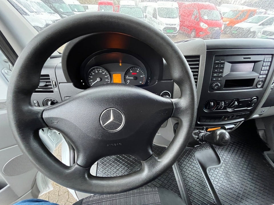 Mercedes Sprinter 516 2,2 CDi A2 Db.Kab RWD 4d