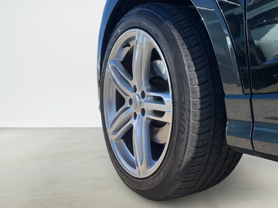 Audi Q3 45 TFSi e Attitude plus S-tr. 5d