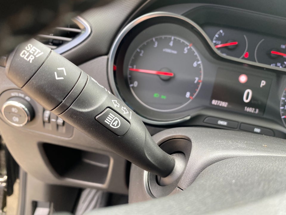 Opel Crossland 1,2 T 130 Sport Ltd. aut. 5d