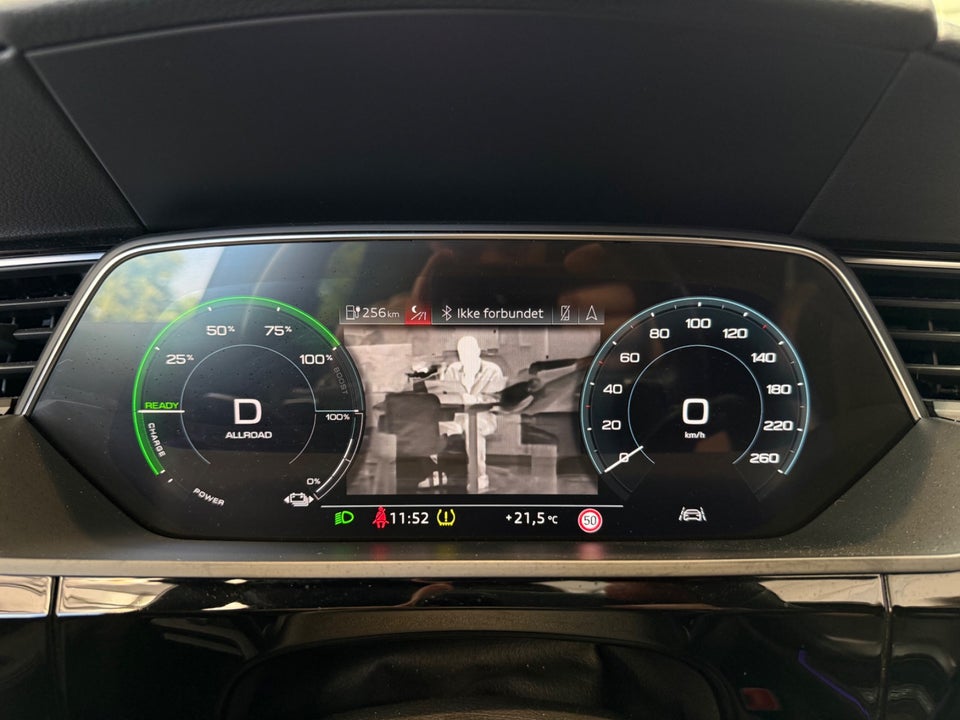 Audi e-tron 55 S-line quattro 5d