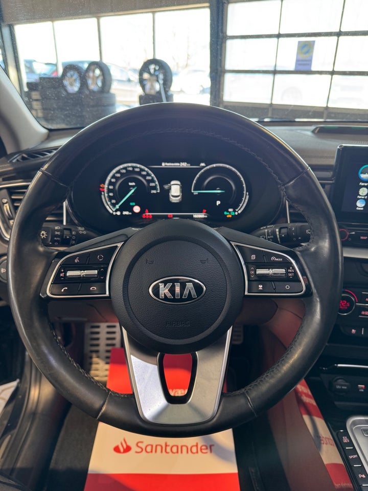 Kia XCeed 1,6 PHEV Upgrade DCT 5d