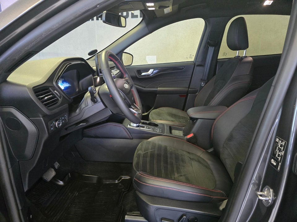 Ford Kuga 2,5 PHEV ST-Line X CVT 5d