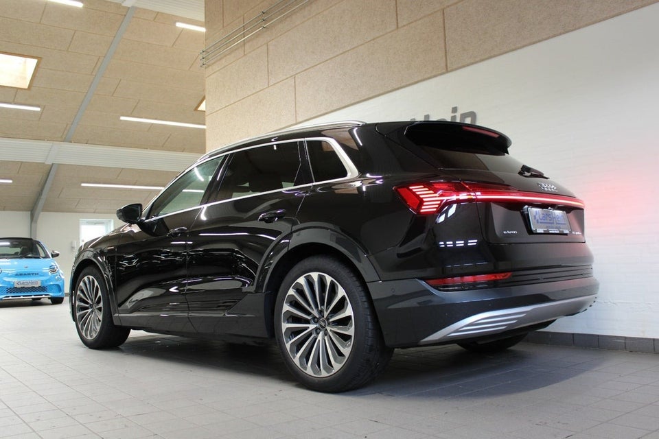 Audi e-tron 55 Advanced quattro 5d