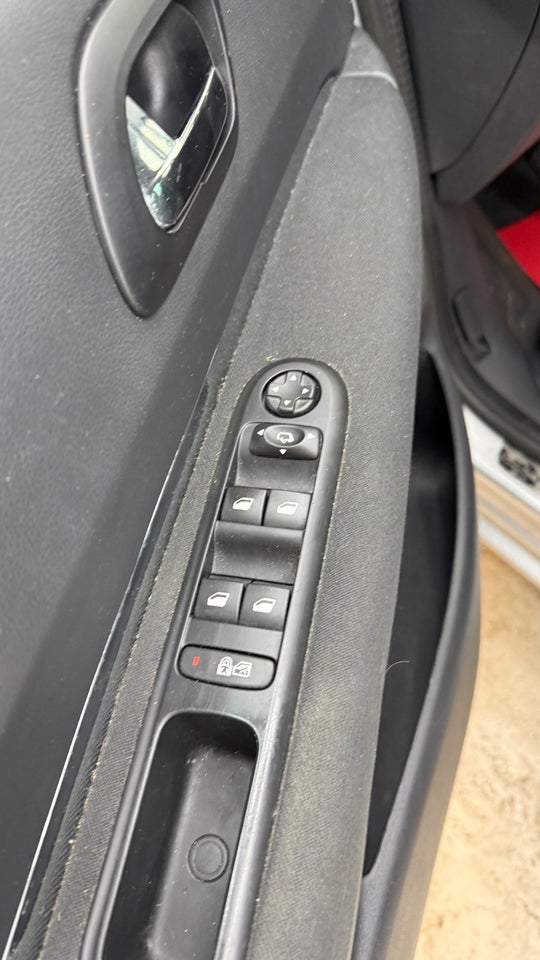 Peugeot 5008 1,6 HDi 114 Motion+ 7prs 5d