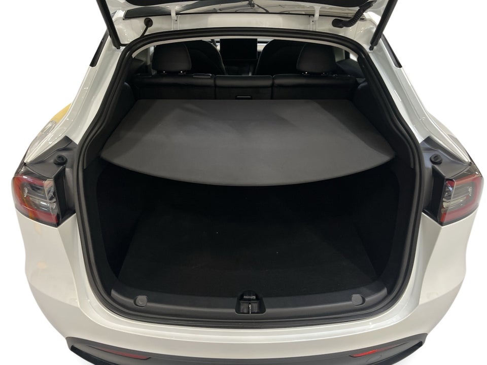 Tesla Model Y RWD 5d