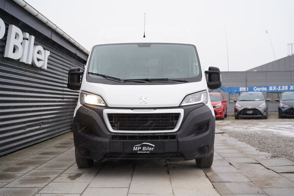 Peugeot Boxer 335 2,2 BlueHDi 165 L3H2 Premium