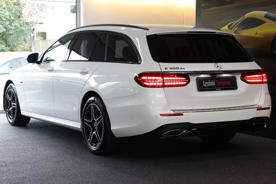 Mercedes E300 de 2,0 AMG Line stc. aut. 5d