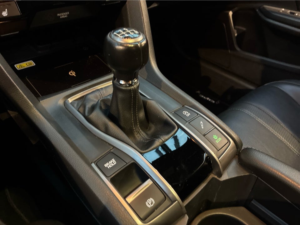 Honda Civic 1,5 VTEC Turbo Sport Prestige 5d