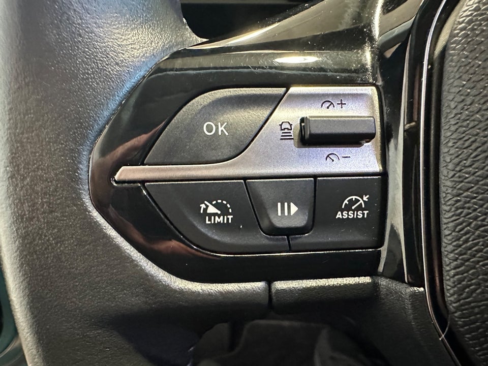 Peugeot 308 1,5 BlueHDi 130 Allure Pack SW EAT8 5d