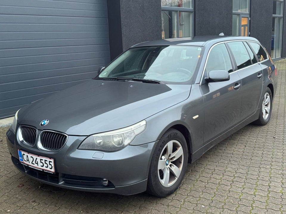 BMW 523i 2,5 Touring 5d