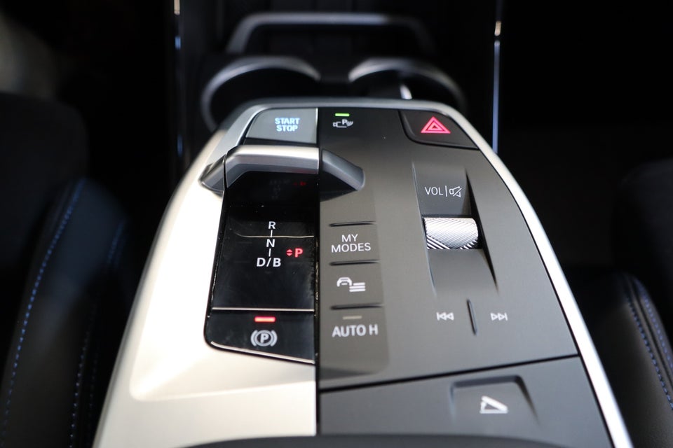 BMW iX2 eDrive20 M-Sport 5d