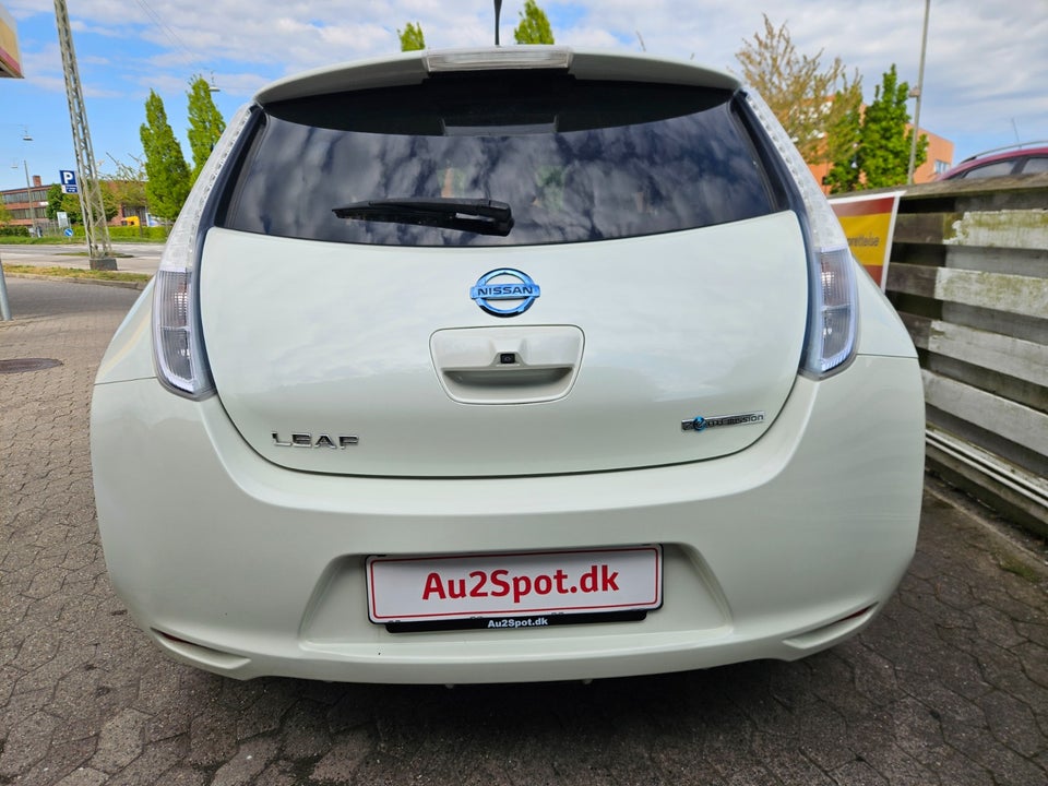 Nissan Leaf 24 5d