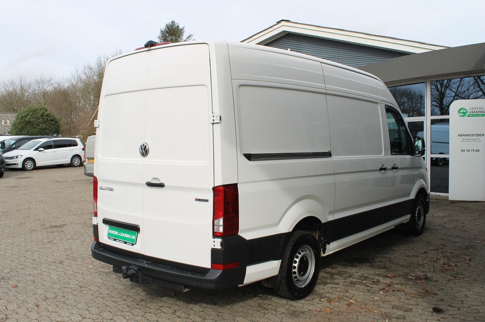 VW Crafter 30 2,0 TDi 177 Kassevogn L3H2 aut. 4Motion