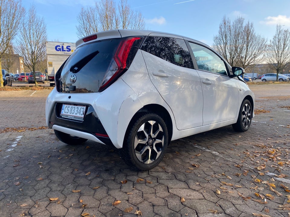 Toyota Aygo 1,0 VVT-i x-clusiv 5d